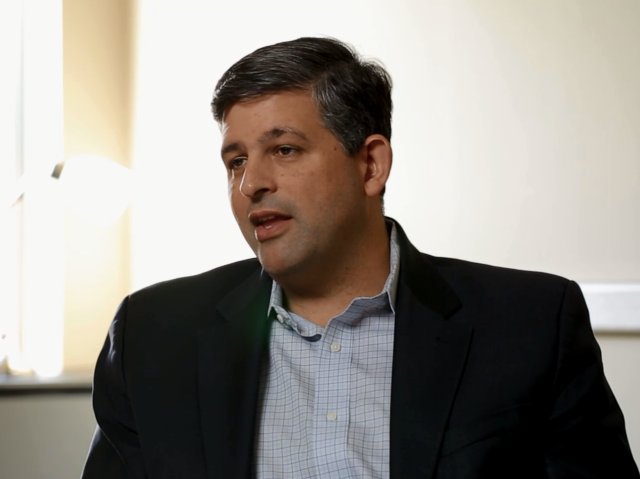 Dr. Constantino S. Peña